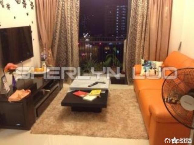 Apartment for sale in 19 North East, Hougang