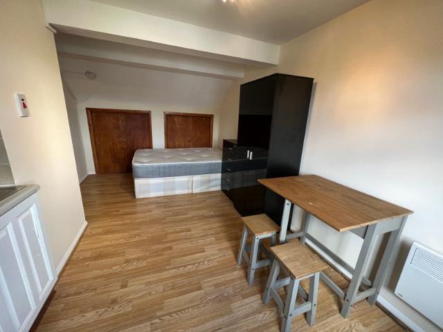 Studio for rent in Dollis Hill, Greater London
