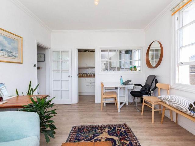 Apartment for rent in Chalk Farm, Greater London