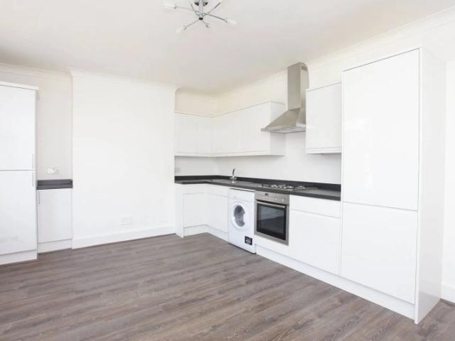 Apartment for rent in London Borough of Barnet, Greater London