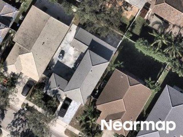 House for sale in Pembroke Pines, Florida