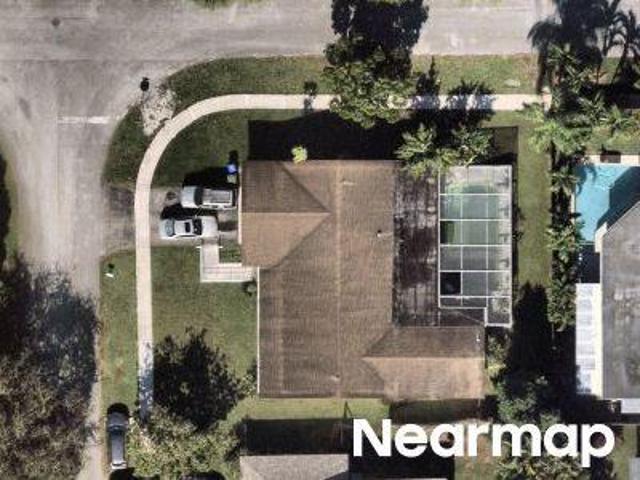 House for sale in Pembroke Pines, Florida