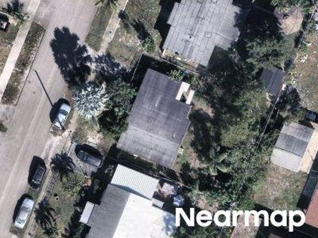 House for sale in Oakland Park, Florida