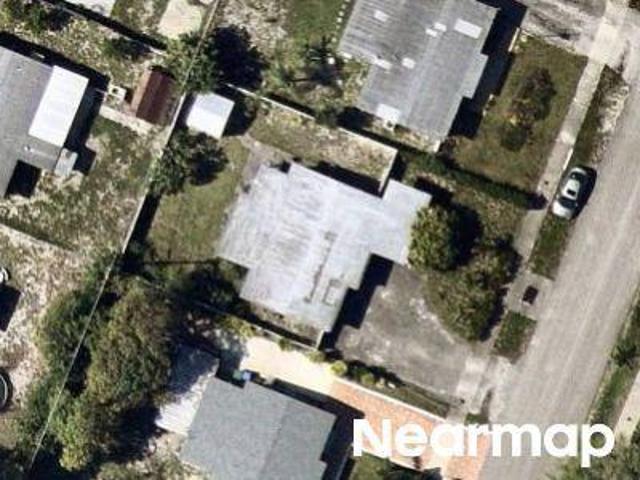 House for sale in Oakland Park, Florida