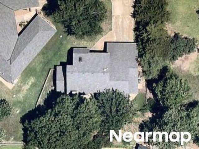 House for sale in Oklahoma City, Canadian County