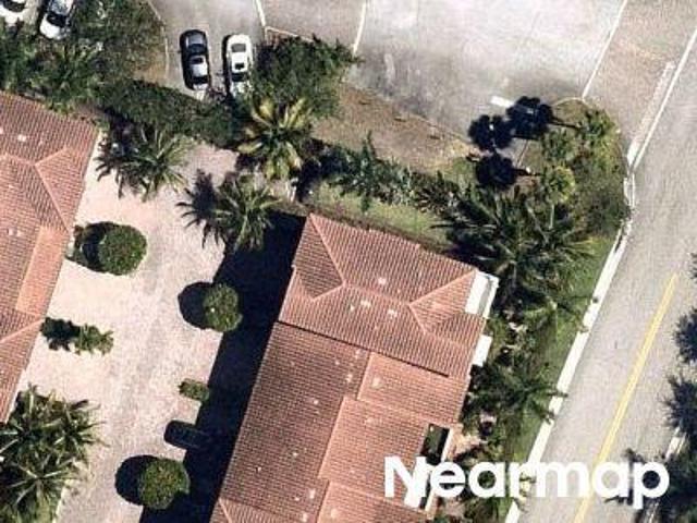 Townhouse for sale in Pembroke Pines, Florida