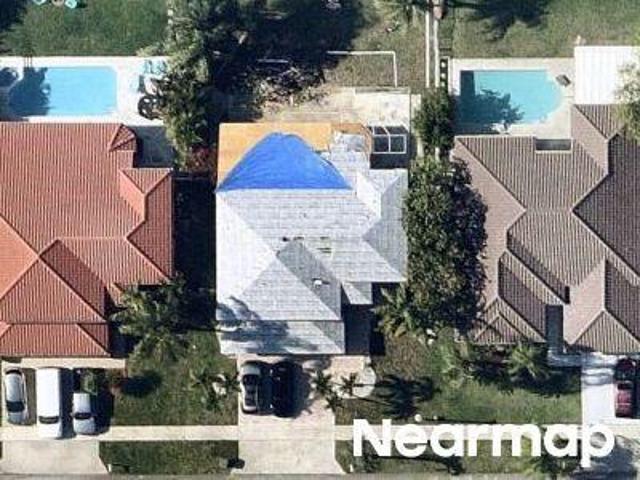 House for sale in Pembroke Pines, Florida