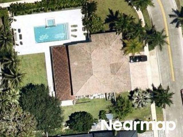 House for sale in Pembroke Pines, Florida