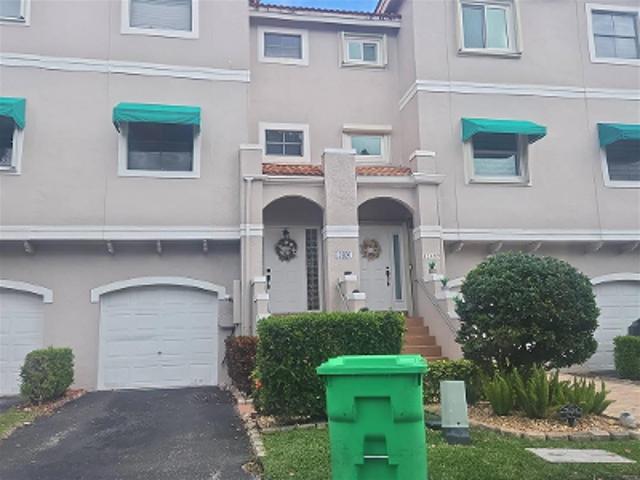 Condo for sale in Sunrise, Florida