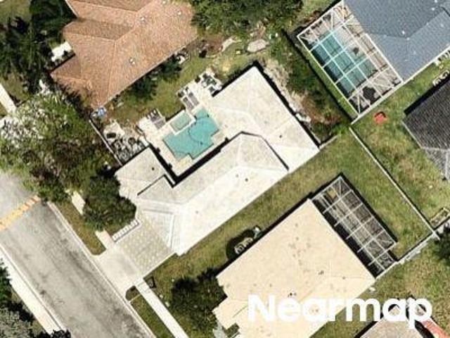 House for sale in Pembroke Pines, Florida