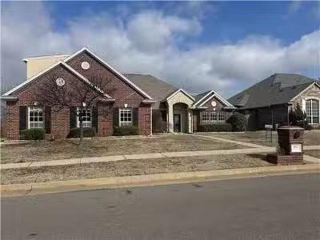 House for sale in Duncan