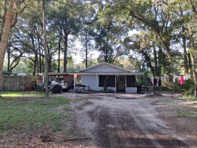 House for sale in Trenton, Florida
