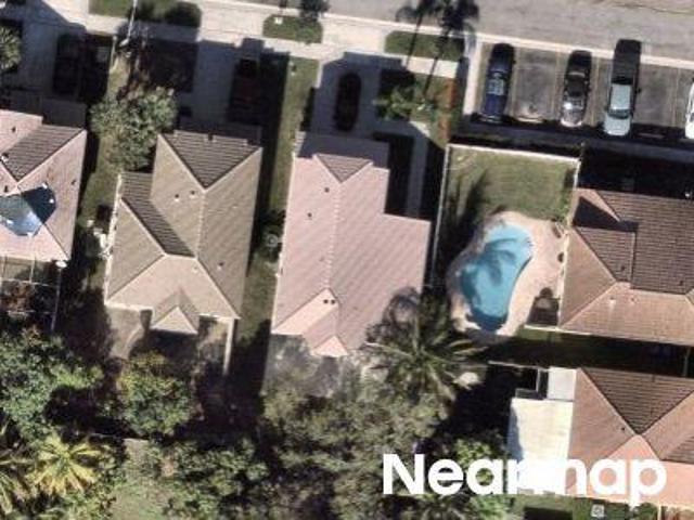 House for sale in Pembroke Pines, Florida