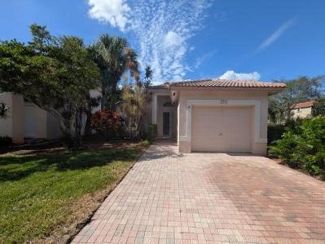 House for sale in Pembroke Pines, Florida