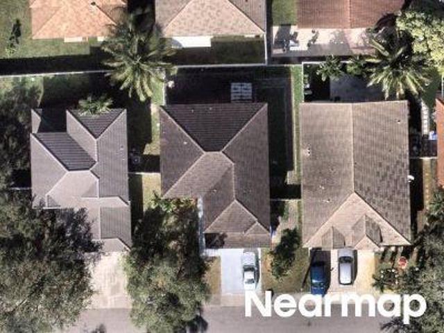 House for sale in Pembroke Pines, Florida