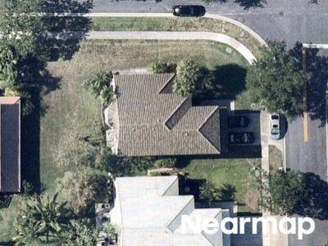House for sale in Pembroke Pines, Florida