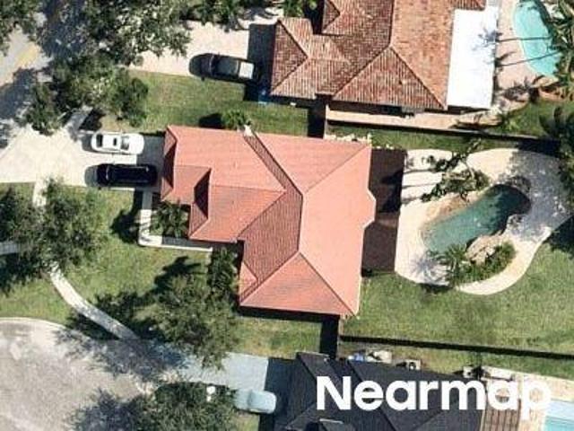 House for sale in Pembroke Pines, Florida