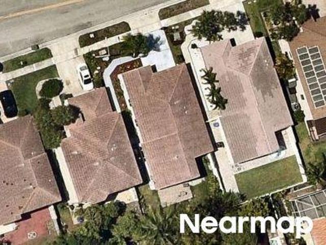 House for sale in Pembroke Pines, Florida