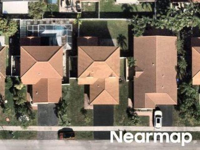 House for sale in Pembroke Pines, Florida
