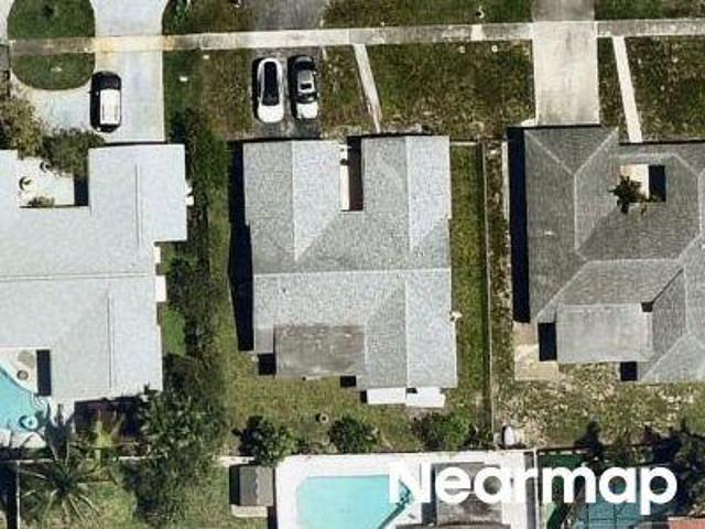 House for sale in Pembroke Pines, Florida