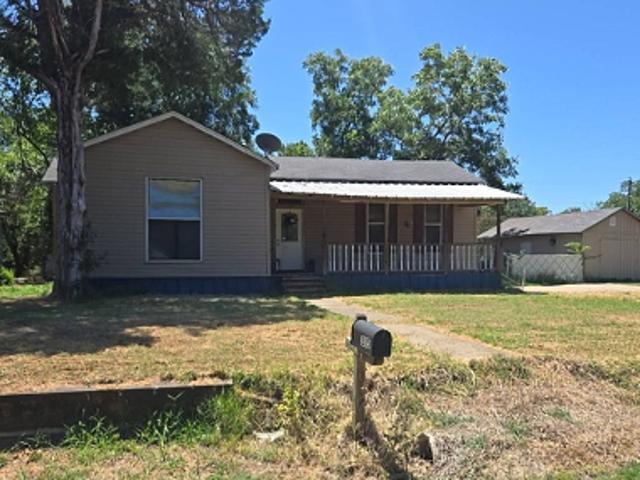 House for sale in Hubbard, Texas