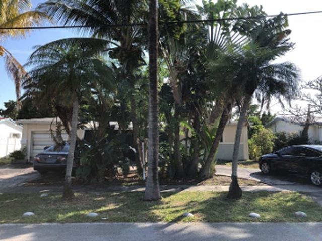 House for sale in Lauderdale Lakes, Broward County