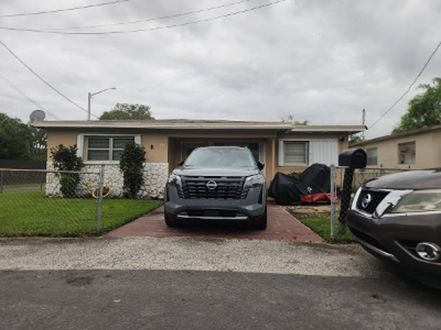 House for sale in Dania, Florida