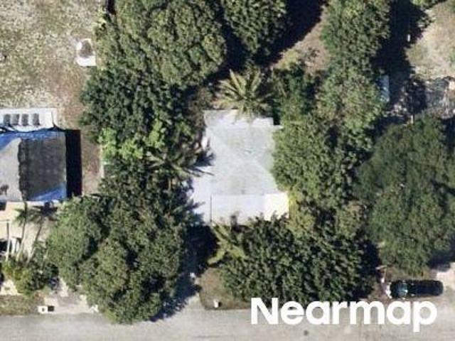 House for sale in Oakland Park, Florida
