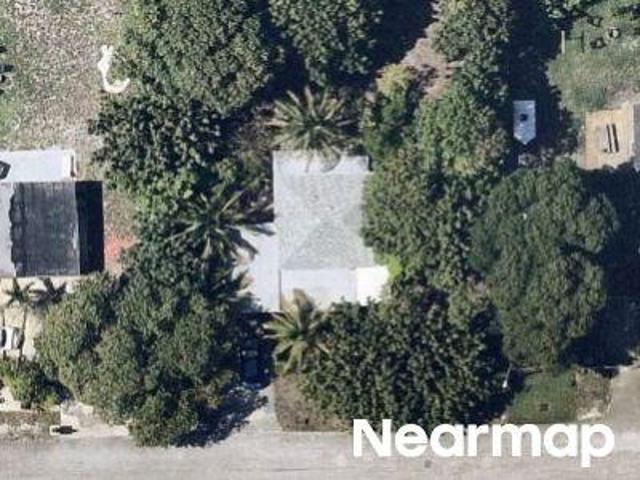 House for sale in Oakland Park, Florida