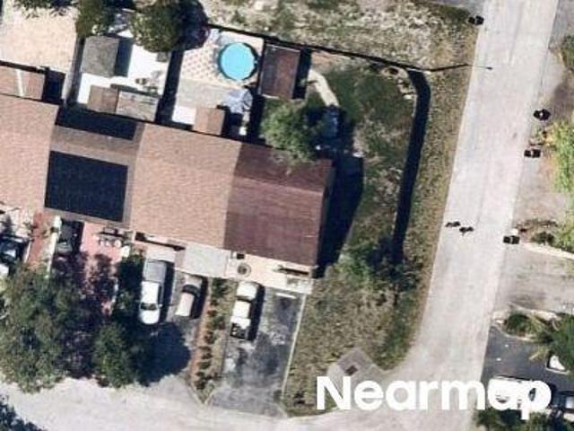 Townhouse for sale in Deerfield Beach, Florida