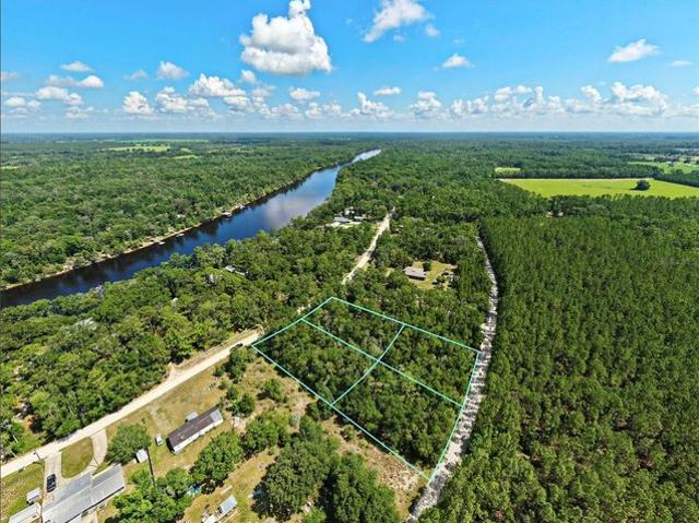 Land for sale in Bell, Florida