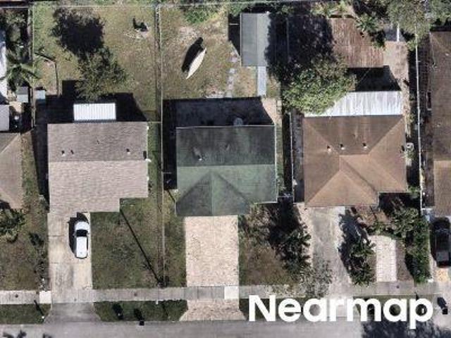 House for sale in Oakland Park, Florida