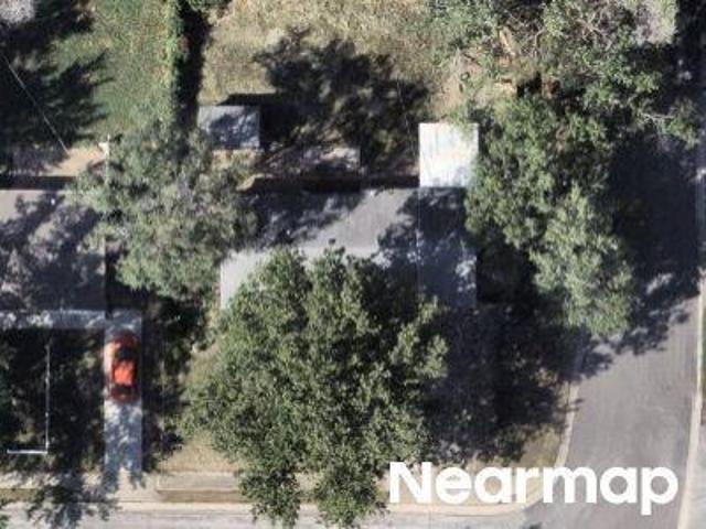 House for sale in Gladstone, Clay County