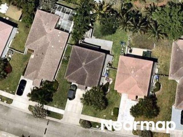 House for sale in Pembroke Pines, Florida