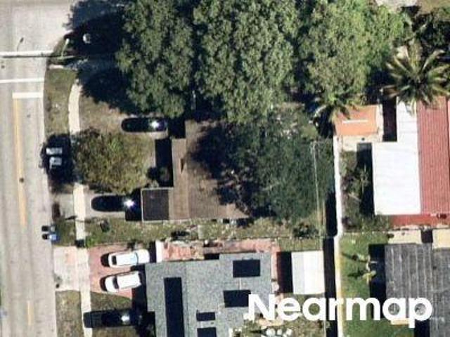 House for sale in Fleetwood Manor, Hollywood