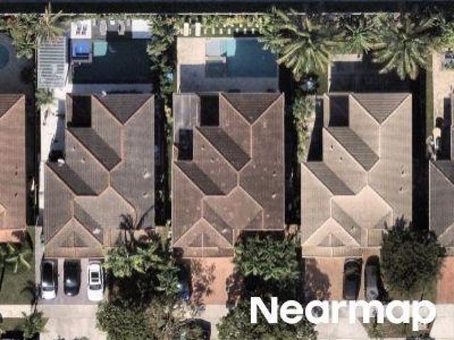 Townhouse for sale in Doral, Florida