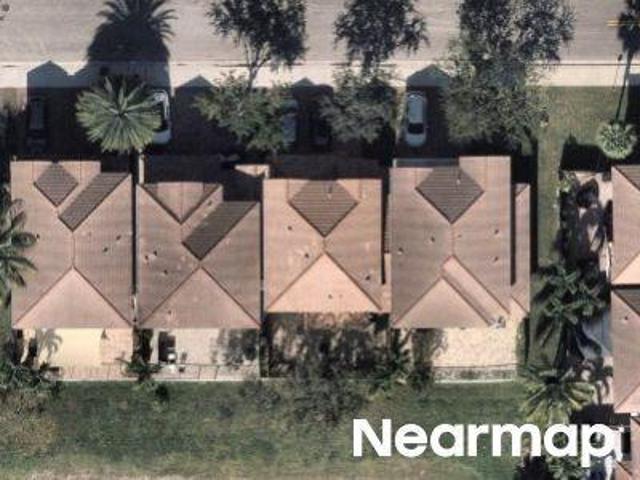 Townhouse for sale in Doral, Florida