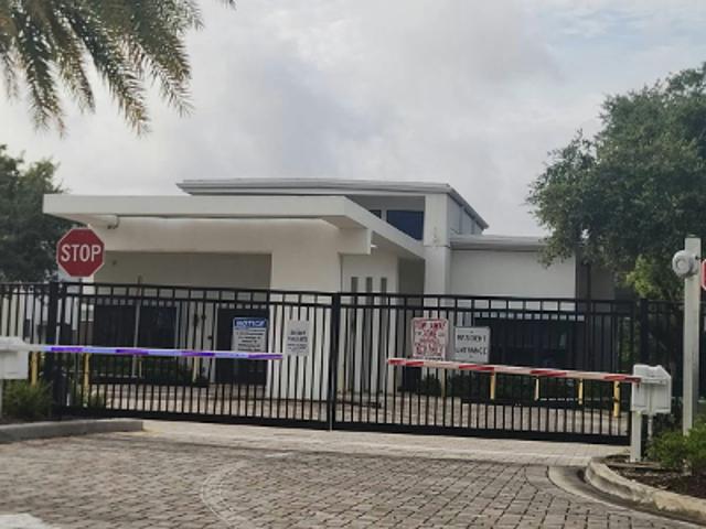 House for sale in Breezeswept Park Estates, Plantation