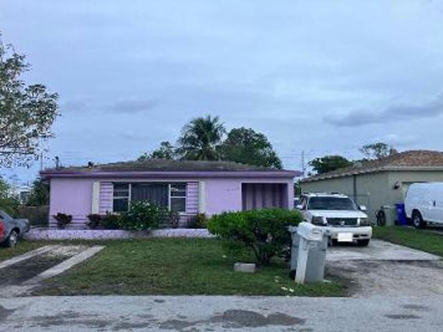 House for sale in Pompano Beach, Florida