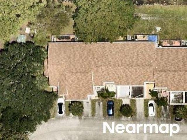 Townhouse for sale in Plantation, Florida