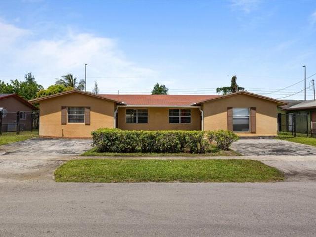 House for sale in Lauderhill