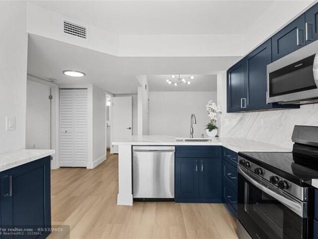 Condo for sale in Plantation