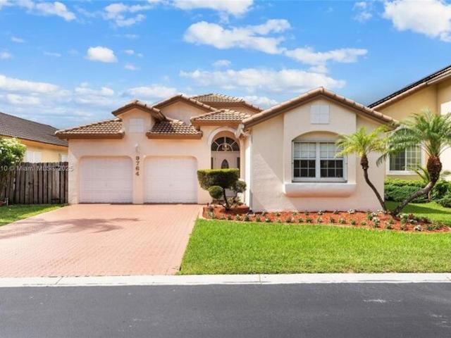 House for sale in Doral