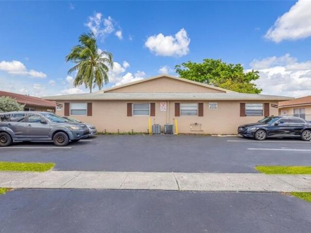 House for sale in Lauderhill