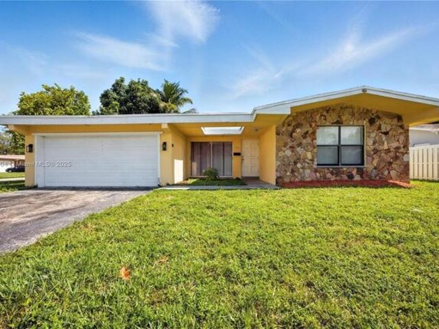 House for sale in Sunrise