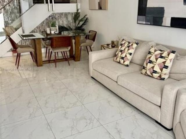 House for sale in Doral