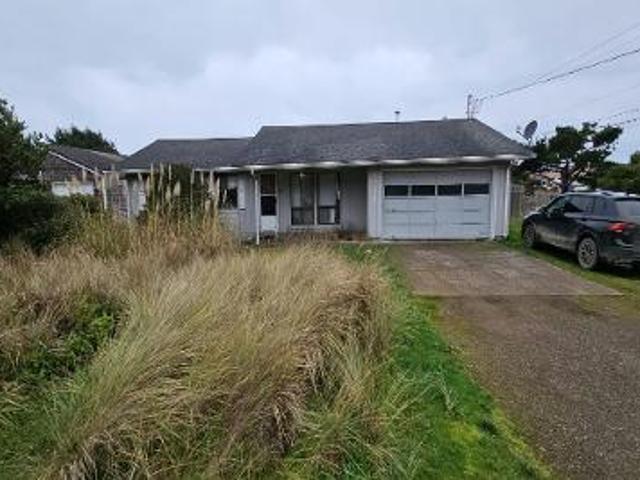 House for sale in Oregonia