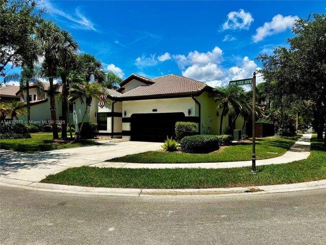 House for sale in Plantation House for sale in Plantation