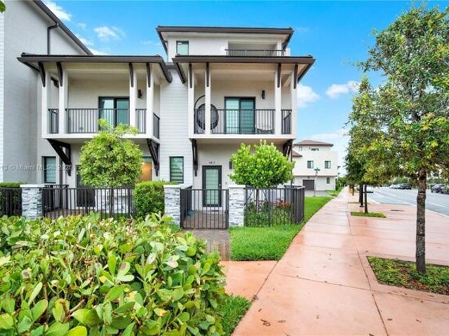 House for sale in Doral