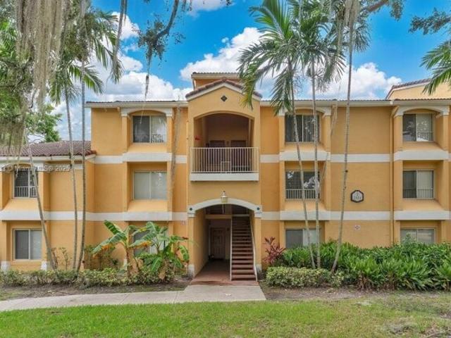 Condo for sale in Oakland Park